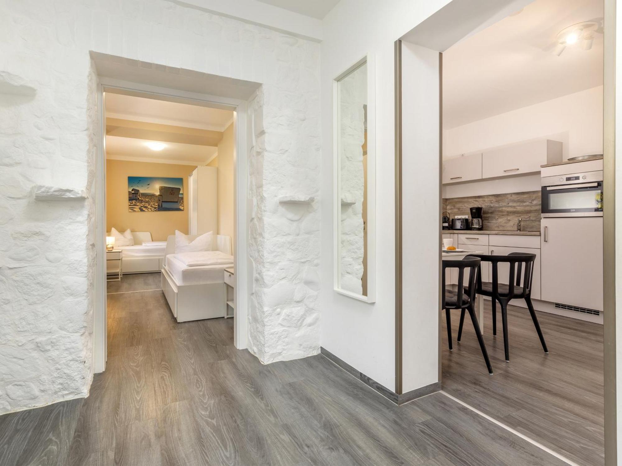 Ferienwohnung Strandlaeufer In Der Residenz Clara Sophia Binz Exterior foto
