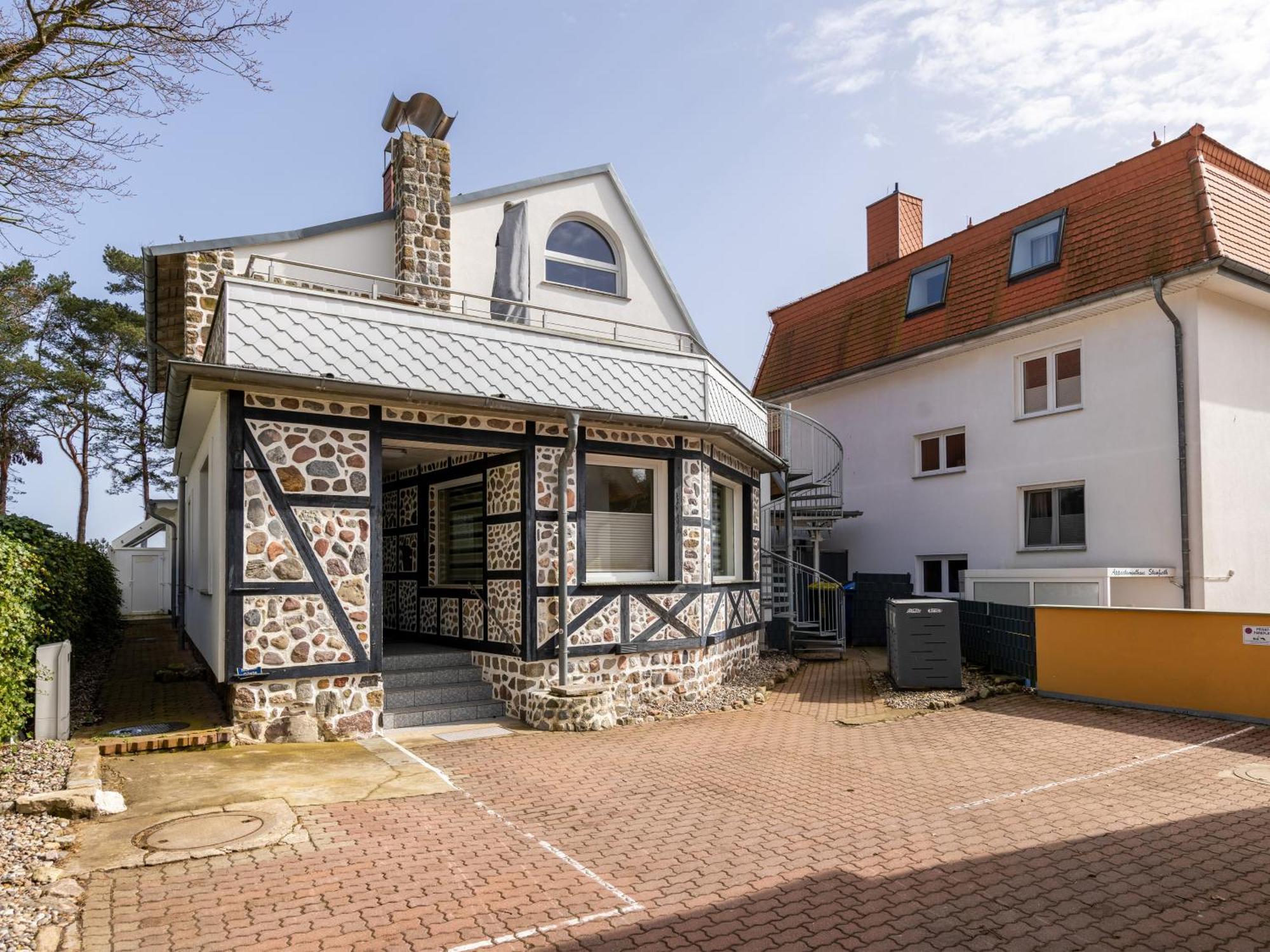 Ferienwohnung Strandlaeufer In Der Residenz Clara Sophia Binz Exterior foto